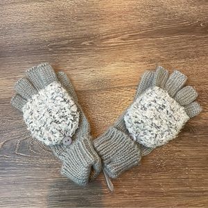 NWOT Fingerless Knit Gloves with slip over finger cover Grey